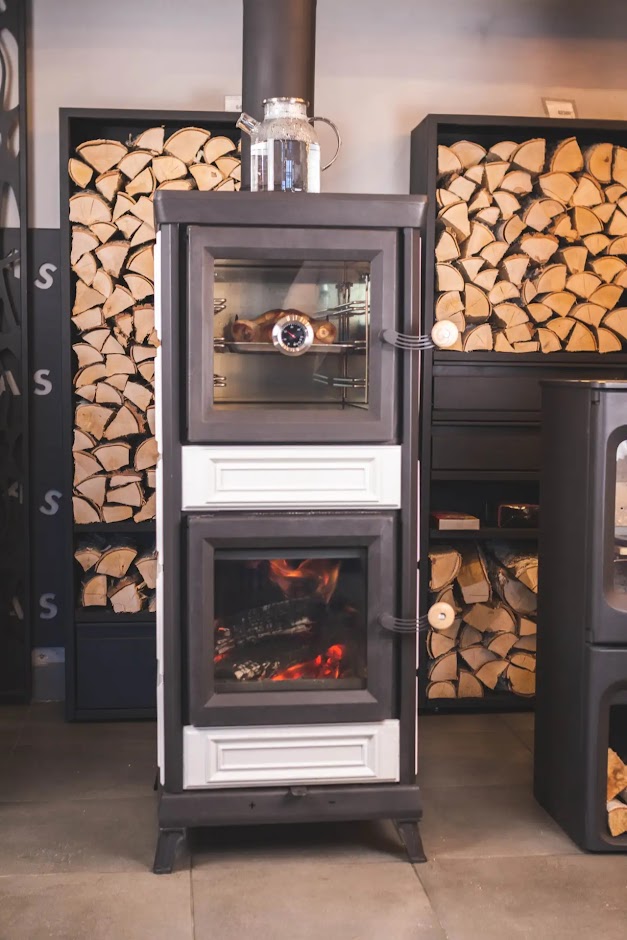 Печь-камин Astov (Астов) Майолика с духовкой Красная