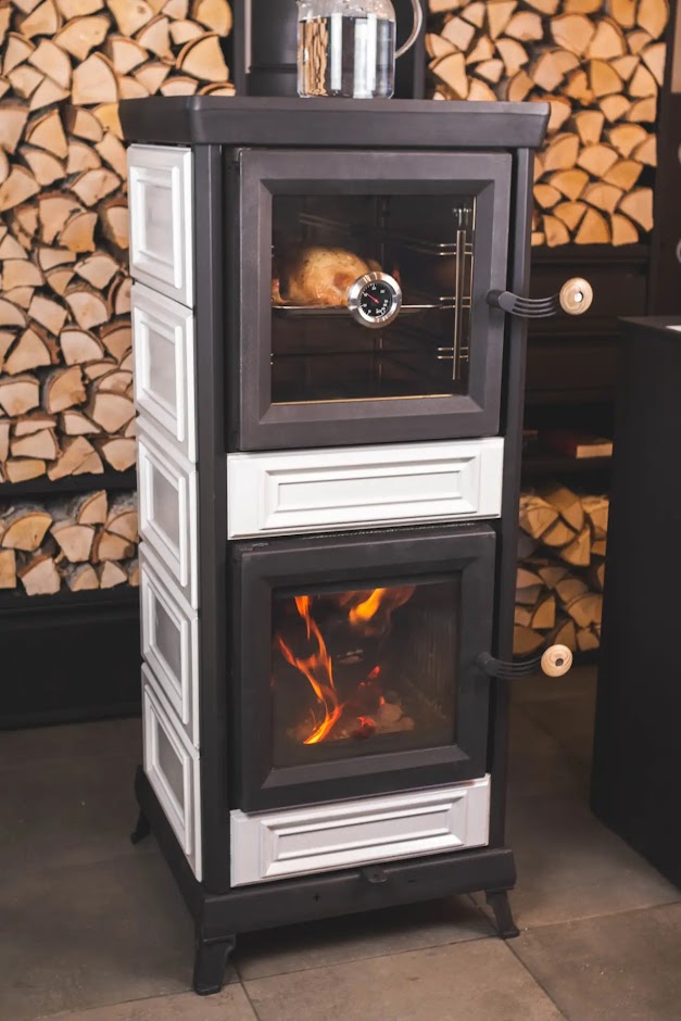 Печь-камин Astov (Астов) Майолика с духовкой Красная