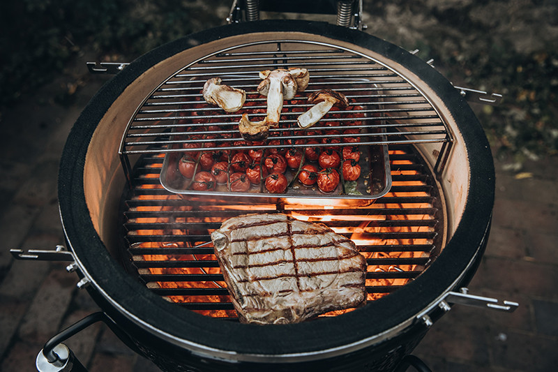 Керамические гриль Monolith Le Chef PRO-Serie 2.0 Red (красный) без столиков и ножек Керамические гриль Monolith Le Chef PRO-Serie 2.0 Red (красный) без столиков и ножек