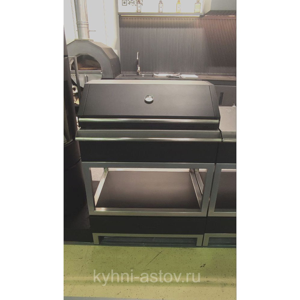 Мобильный модуль с угольным грилем