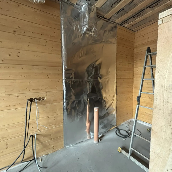 Монтаж каминной топки ASTOV (АСТОВ) П2С 14057 L с комплектующими в деревянном доме