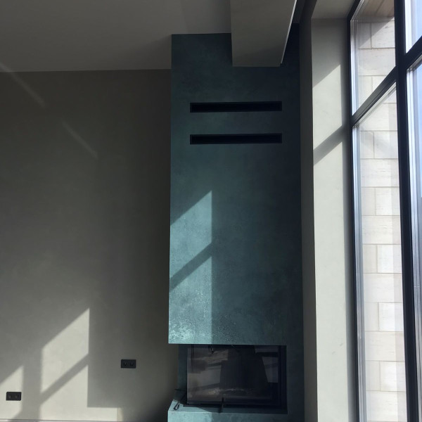 Монтаж каминной топки ASTOV П2С 8457 L с притоком воздуха из вне и комплектующими в дом Монтаж каминной топки ASTOV П2С 8457 L с притоком воздуха из вне и комплектующими в дом