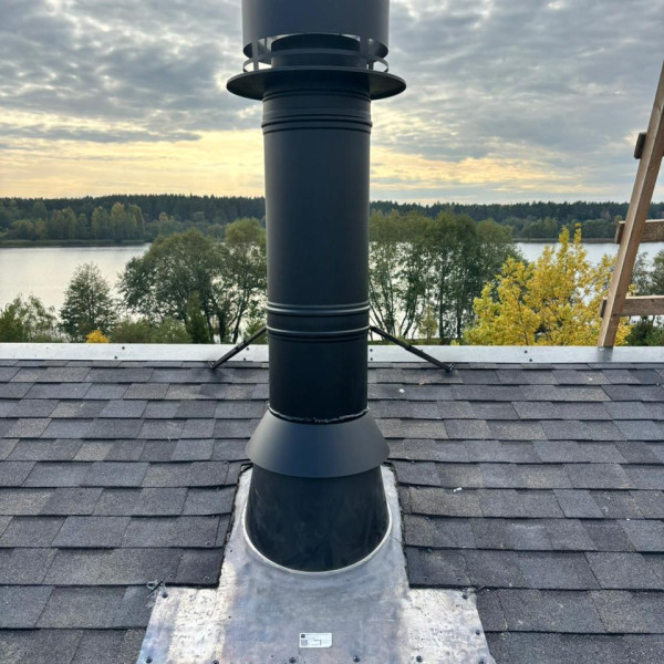 Монтаж каминной топки ASTOV П3С 53(84)57 с комплектующими в деревянном доме Монтаж каминной топки ASTOV П3С 53(84)57 с комплектующими в деревянном доме