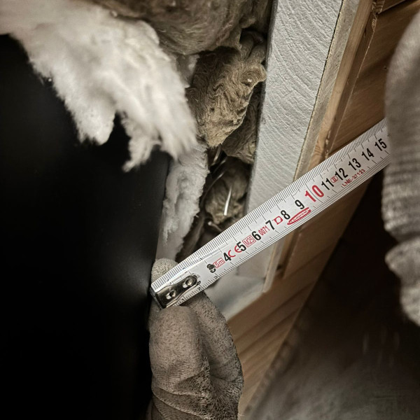 Монтаж каминной топки ASTOV П3С 12057 с комплектующими в деревянном доме Монтаж каминной топки ASTOV П3С 12057 с комплектующими в деревянном доме