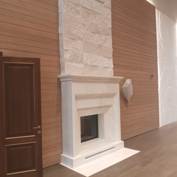 Монтаж тоннельной каминной топки ASTOV ПТ 9074 с шибером и комплектующими в бетонном доме Монтаж тоннельной каминной топки ASTOV ПТ 9074 с шибером и комплектующими в бетонном доме