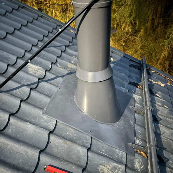 Монтаж каминной топки ASTOV П2С 8457 R с комплектующими в деревянном доме Монтаж каминной топки ASTOV П2С 8457 R с комплектующими в деревянном доме