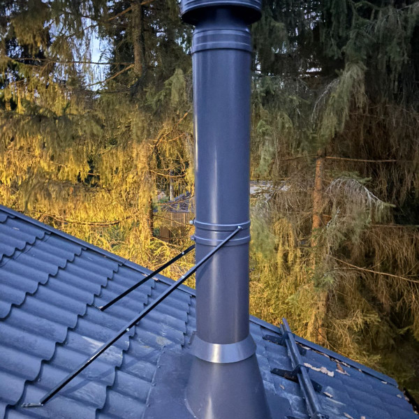 Монтаж каминной топки ASTOV П2С 8457 R с комплектующими в деревянном доме Монтаж каминной топки ASTOV П2С 8457 R с комплектующими в деревянном доме