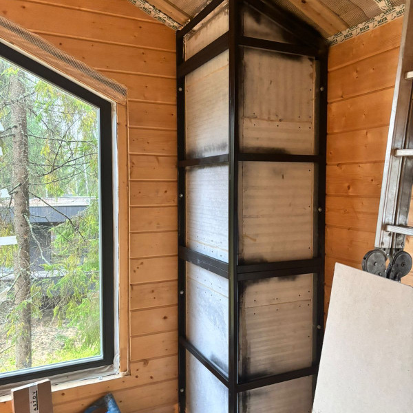 Монтаж каминной топки ASTOV П2С 8457 R с комплектующими в деревянном доме Монтаж каминной топки ASTOV П2С 8457 R с комплектующими в деревянном доме