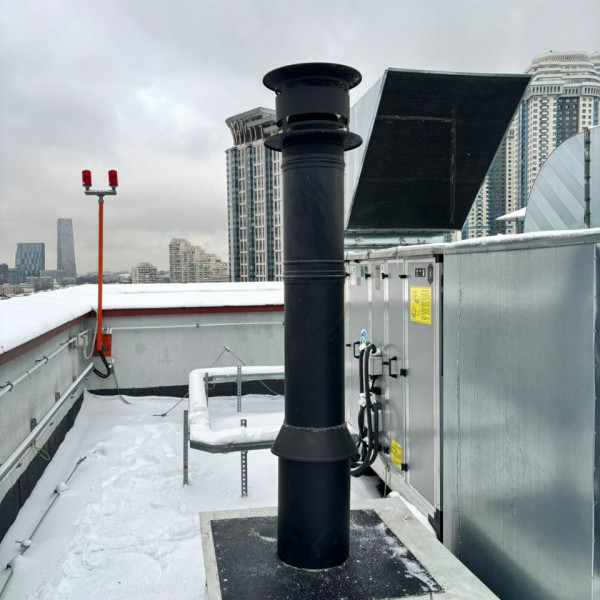 Монтаж каминной топки Spartherm Premium V-2L-80h чёрная футеровка с комплектующими в многоэтажный дом Монтаж каминной топки Spartherm Premium V-2L-80h чёрная футеровка с комплектующими в многоэтажный дом