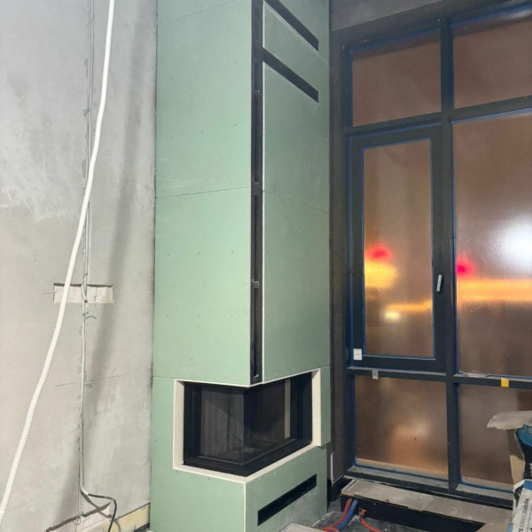 Монтаж каминной топки Spartherm Premium V-2L-80h чёрная футеровка с комплектующими в многоэтажный дом Монтаж каминной топки Spartherm Premium V-2L-80h чёрная футеровка с комплектующими в многоэтажный дом