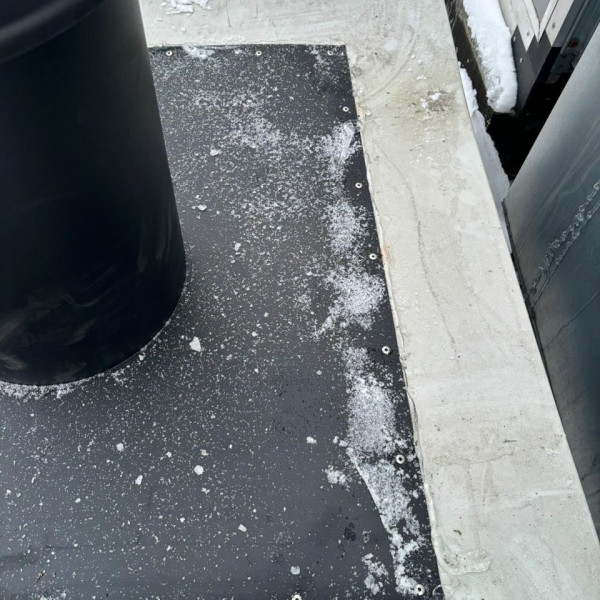 Монтаж каминной топки Spartherm Premium V-2L-80h чёрная футеровка с комплектующими в многоэтажный дом Монтаж каминной топки Spartherm Premium V-2L-80h чёрная футеровка с комплектующими в многоэтажный дом