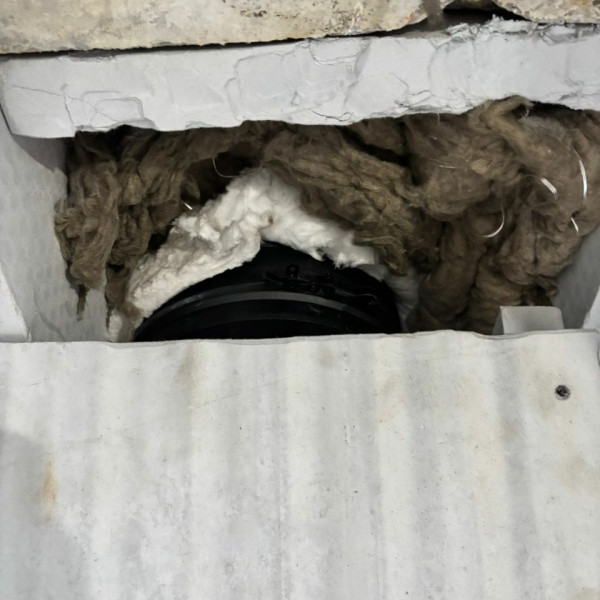 Монтаж каминной топки Spartherm Premium V-2L-80h чёрная футеровка с комплектующими в многоэтажный дом Монтаж каминной топки Spartherm Premium V-2L-80h чёрная футеровка с комплектующими в многоэтажный дом