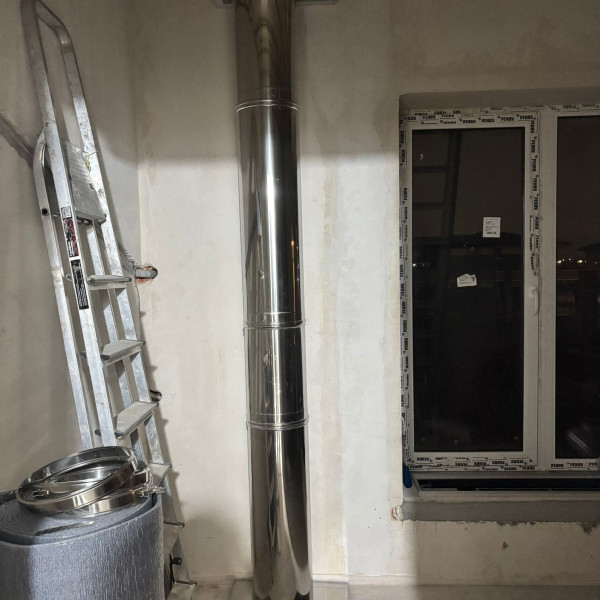 Монтаж каминной топки ASTOV М 700 (Базовая) встроенный адаптер подводки воздух из вне с комплектующими в дом Монтаж каминной топки ASTOV М 700 (Базовая) встроенный адаптер подводки воздух из вне с комплектующими в дом