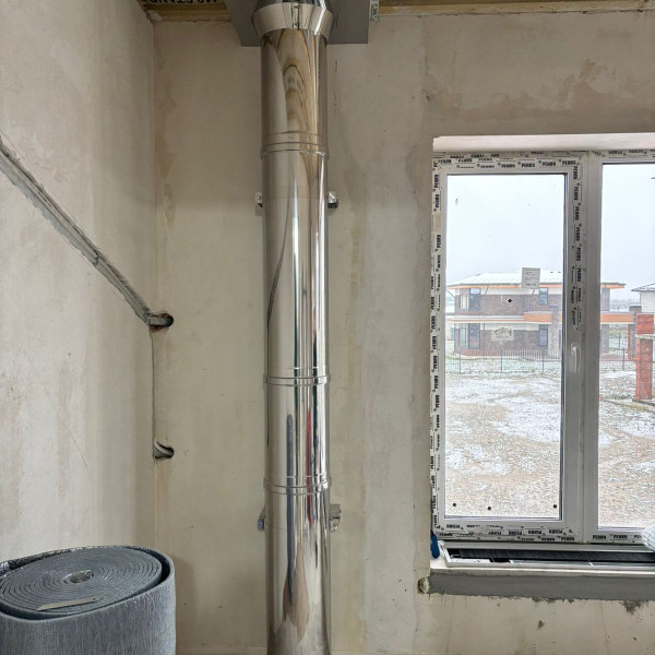 Монтаж каминной топки ASTOV М 700 (Базовая) встроенный адаптер подводки воздух из вне с комплектующими в дом Монтаж каминной топки ASTOV М 700 (Базовая) встроенный адаптер подводки воздух из вне с комплектующими в дом