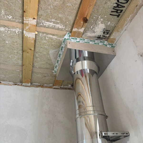 Монтаж каминной топки ASTOV М 700 (Базовая) встроенный адаптер подводки воздух из вне с комплектующими в дом Монтаж каминной топки ASTOV М 700 (Базовая) встроенный адаптер подводки воздух из вне с комплектующими в дом