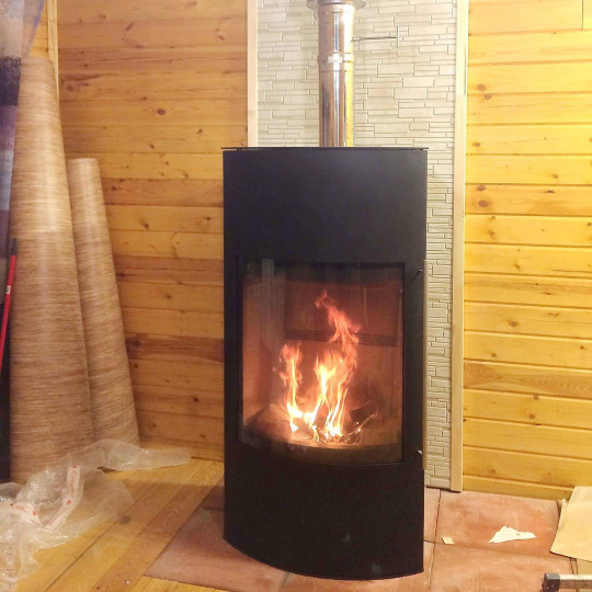 Печь-камин EMBER Гордана 480 L+ black (чёрная) Печь-камин EMBER Гордана 480 L+ black (чёрная)