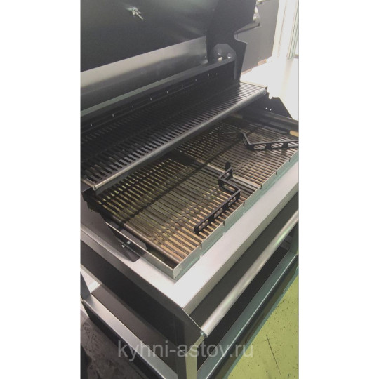 Мобильный модуль с угольным грилем